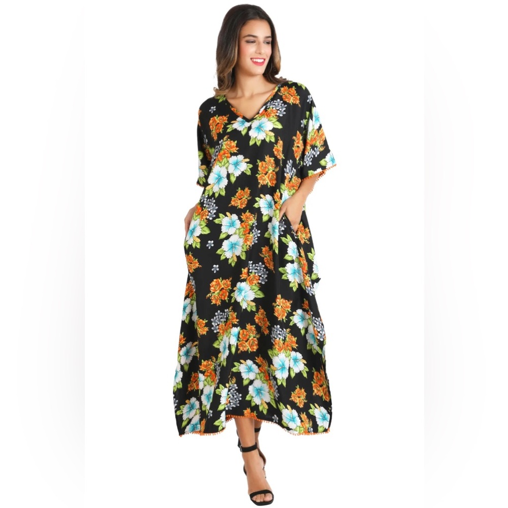 Floral V-Neck Black Maxi Dress with Pockets